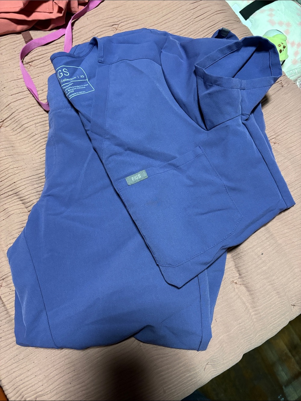 Figs Women’s Short Sleeve Scrub Top in Purple
